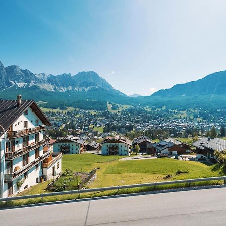 Chalet Socrepes - Dolomiti Skyline Cortina d'Ampezzo Exterior photo