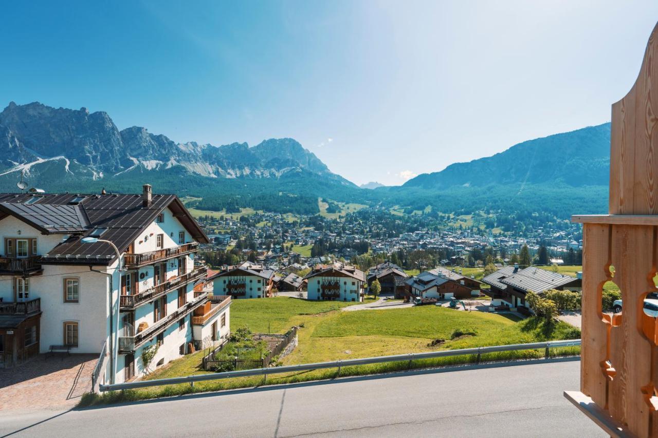 Chalet Socrepes - Dolomiti Skyline Cortina d'Ampezzo Exterior photo